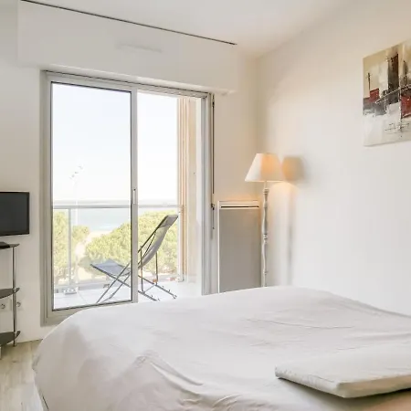 Claire-1 By Interhome Apartament