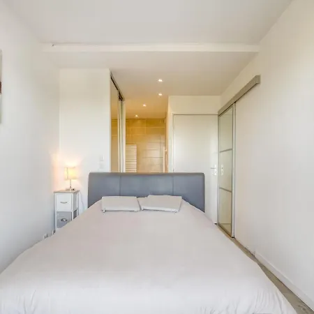 Claire-1 By Interhome 아르카숑