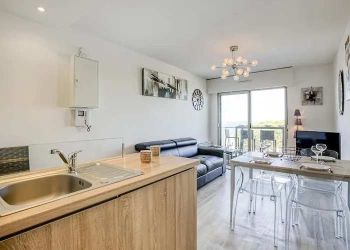 Claire-1 By Interhome